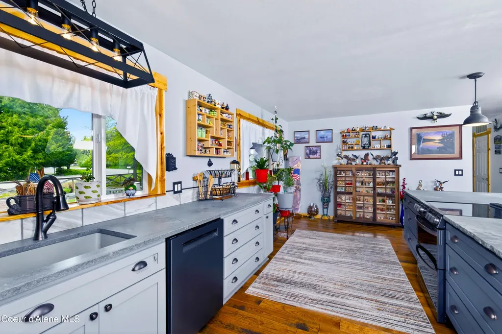 235 Vedelwood Drive Sandpoint ID 83864