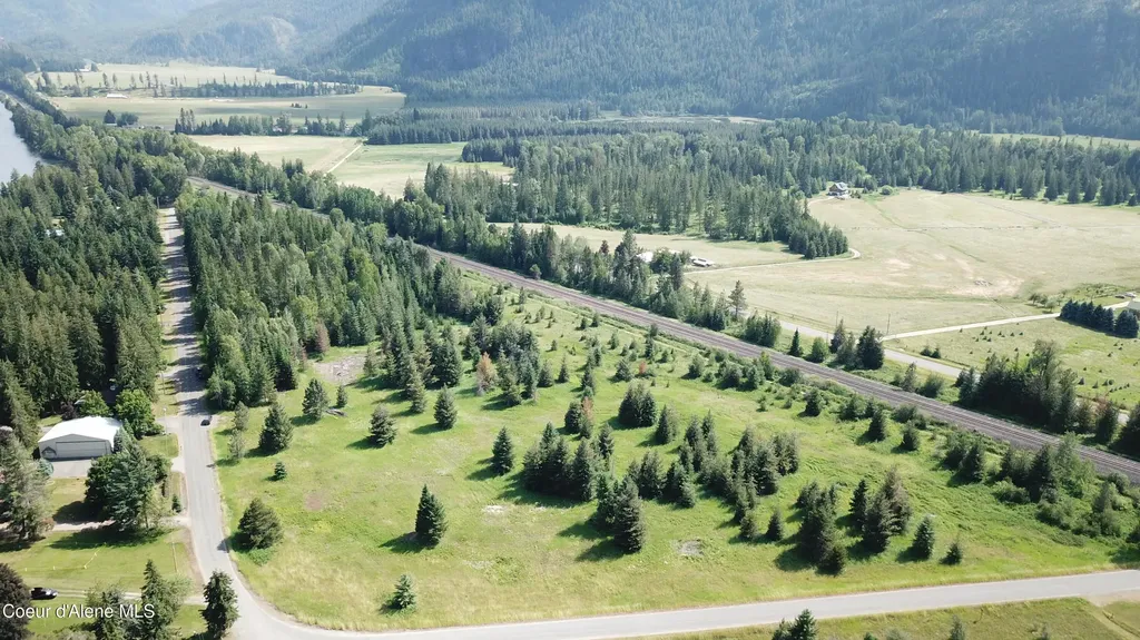 Nka River Lake Drive Clark Fork ID 83811