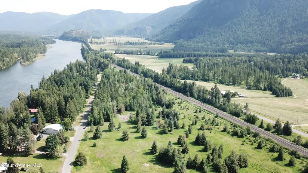 Nka River Lake Drive Clark Fork ID 83811
