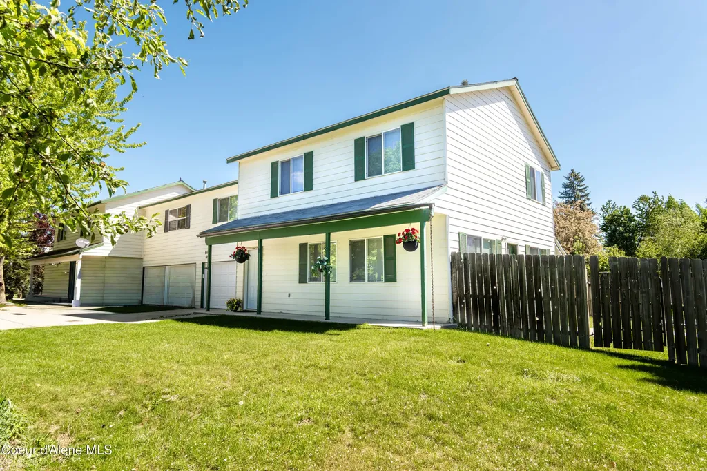 1611 Cedar Street Sandpoint ID 83864
