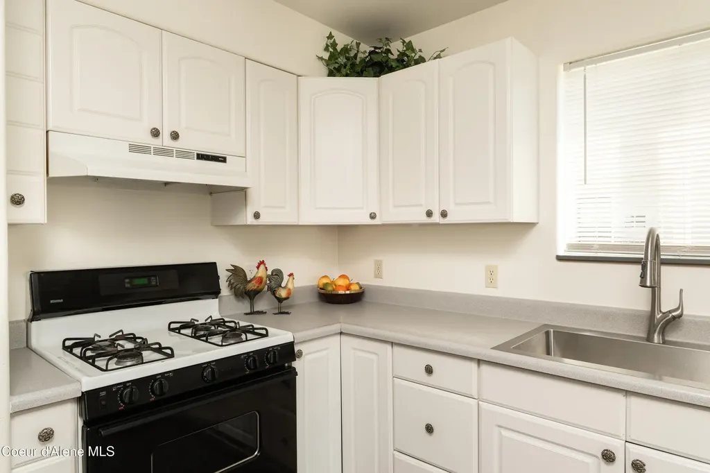 1611 Cedar Street Sandpoint ID 83864