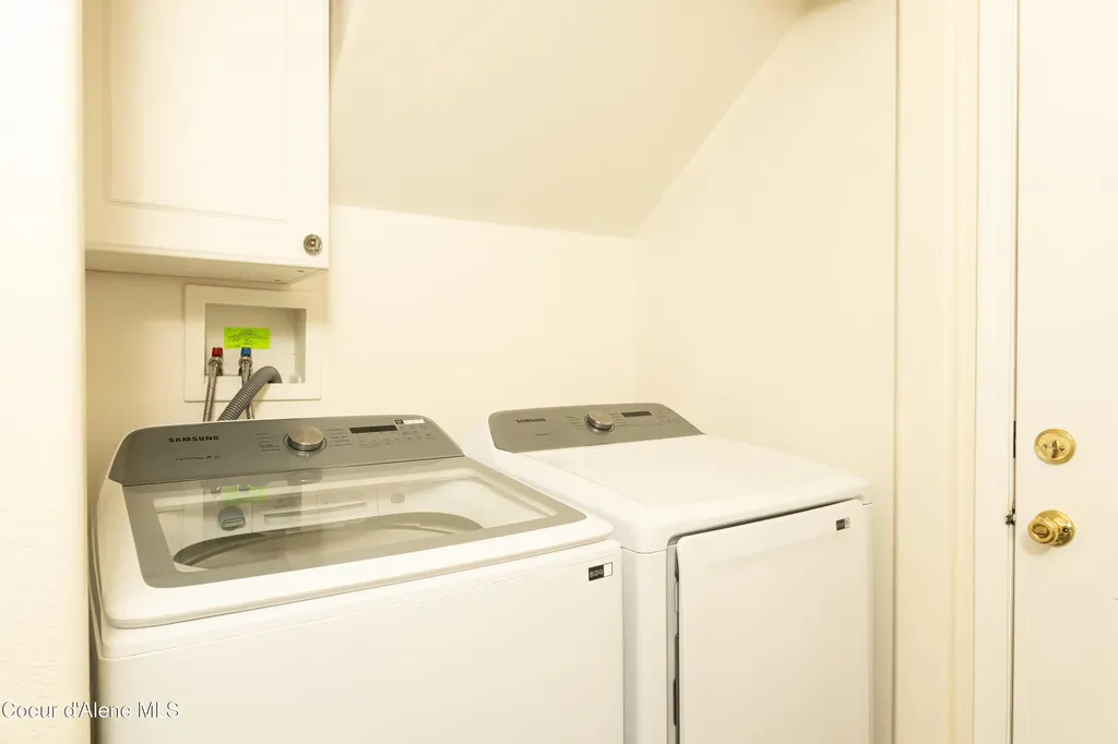 1611 Cedar Street Sandpoint ID 83864