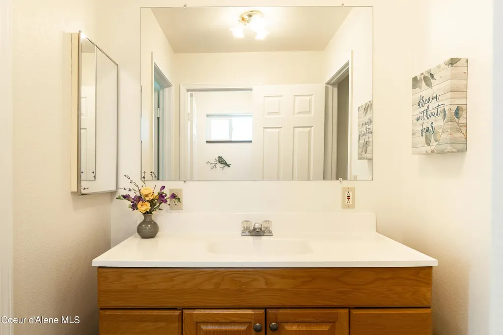 1611 Cedar Street Sandpoint ID 83864