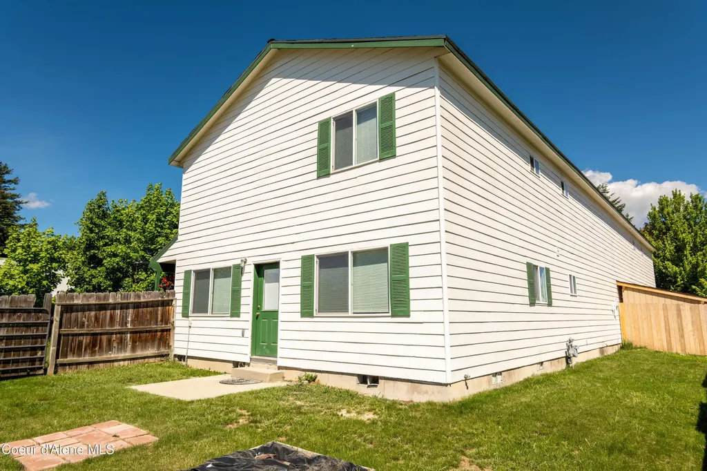 1611 Cedar Street Sandpoint ID 83864