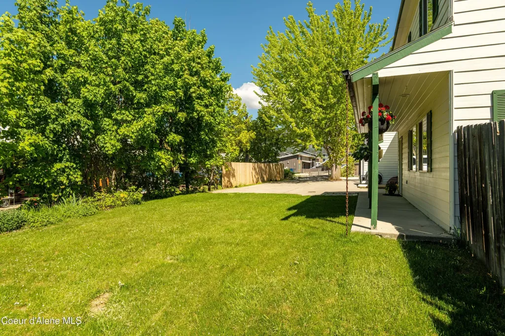 1611 Cedar Street Sandpoint ID 83864