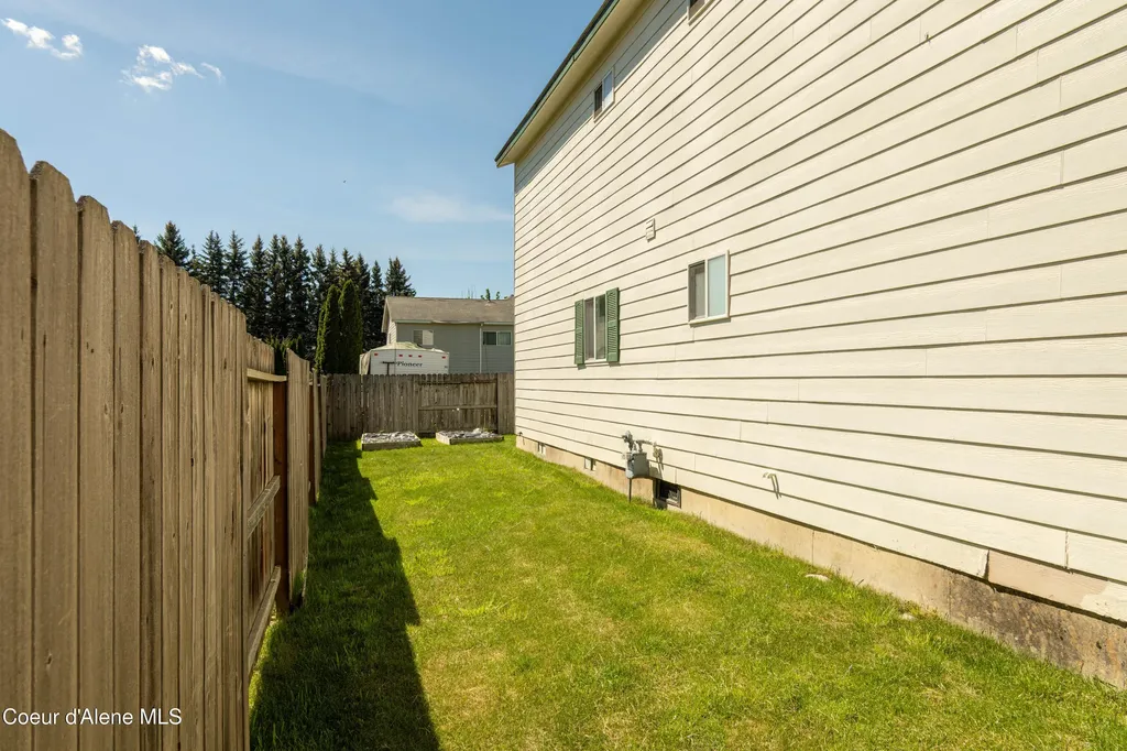 1611 Cedar Street Sandpoint ID 83864