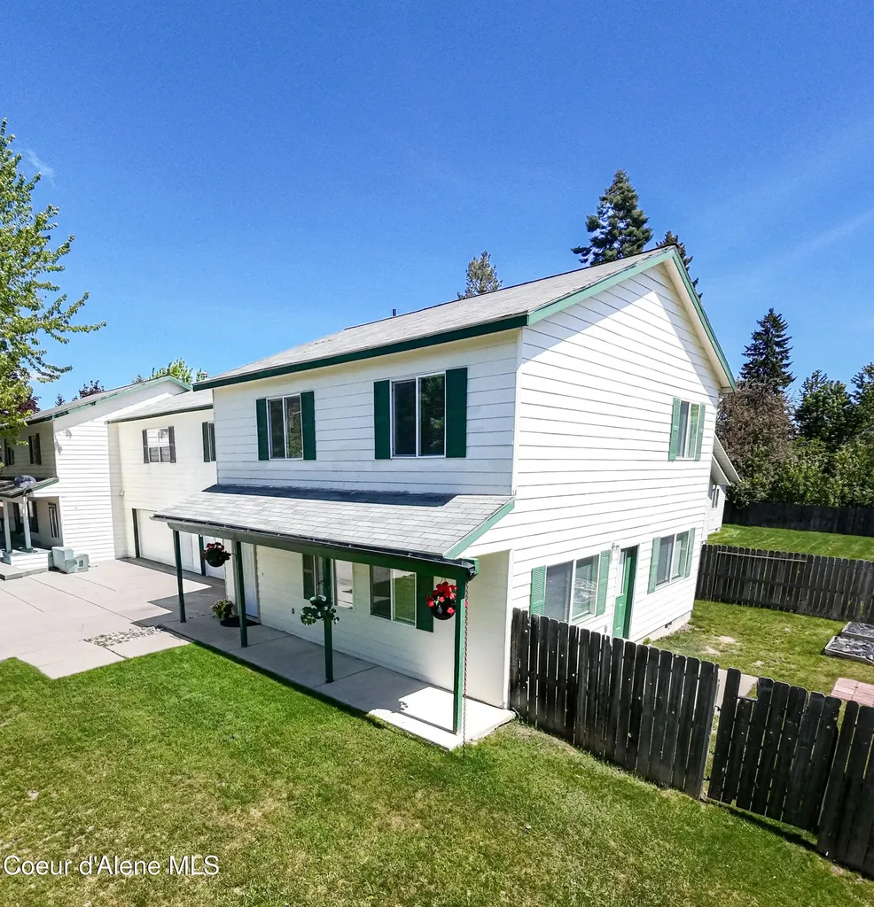 1611 Cedar Street Sandpoint ID 83864