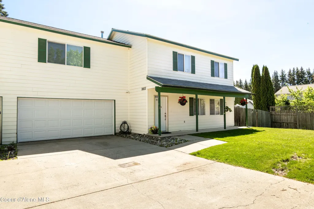 1611 Cedar Street Sandpoint ID 83864