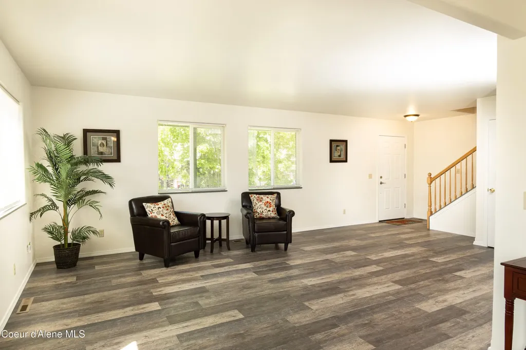 1611 Cedar Street Sandpoint ID 83864