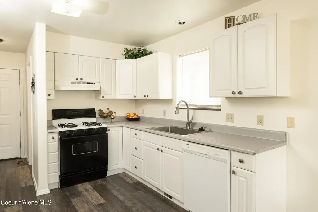 1611 Cedar Street Sandpoint ID 83864