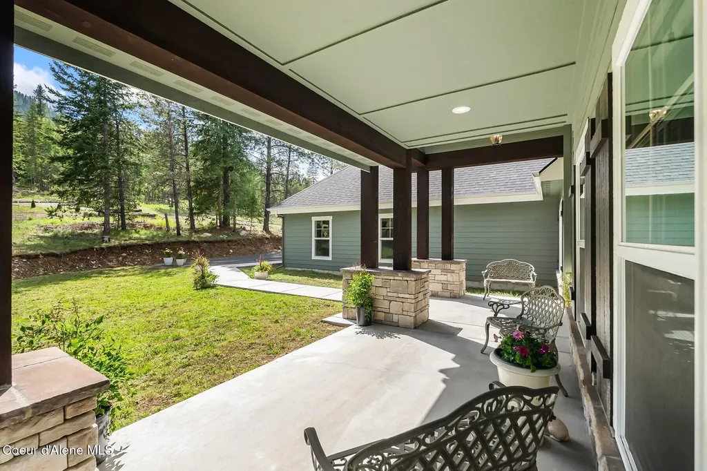 261 Hawkwind Trail Cocolalla ID 83813