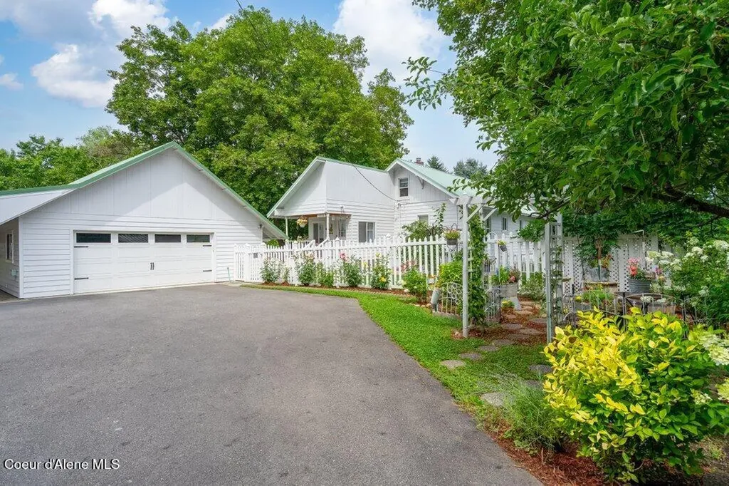 6228 W Washington Street Spirit Lake ID 83869