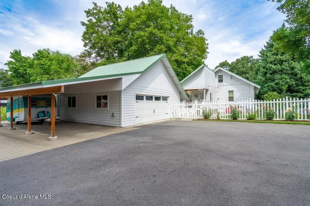 6228 W Washington Street Spirit Lake ID 83869
