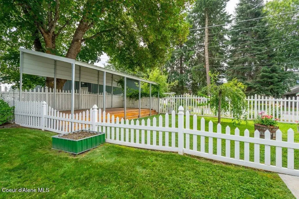 6228 W Washington Street Spirit Lake ID 83869