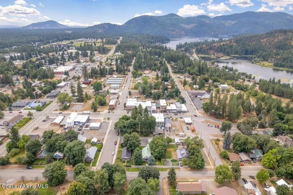 6228 W Washington Street Spirit Lake ID 83869