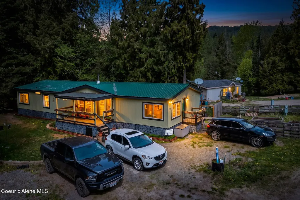 84 Big Burl Road Sagle ID 83860