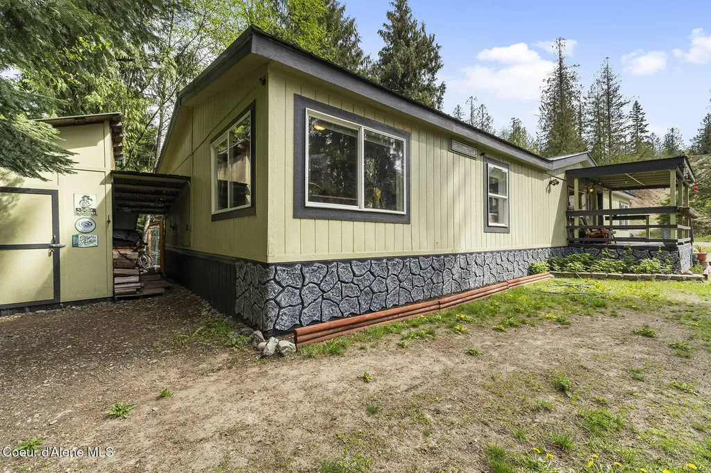 84 Big Burl Road Sagle ID 83860