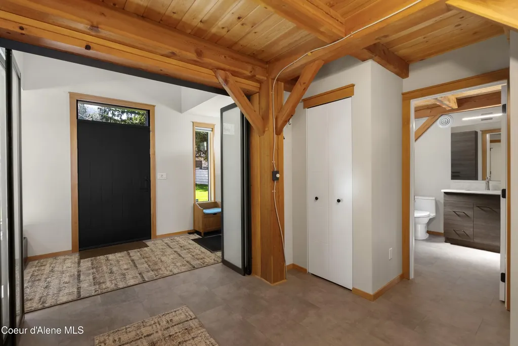 239 Pierce Lane Sagle ID 83860