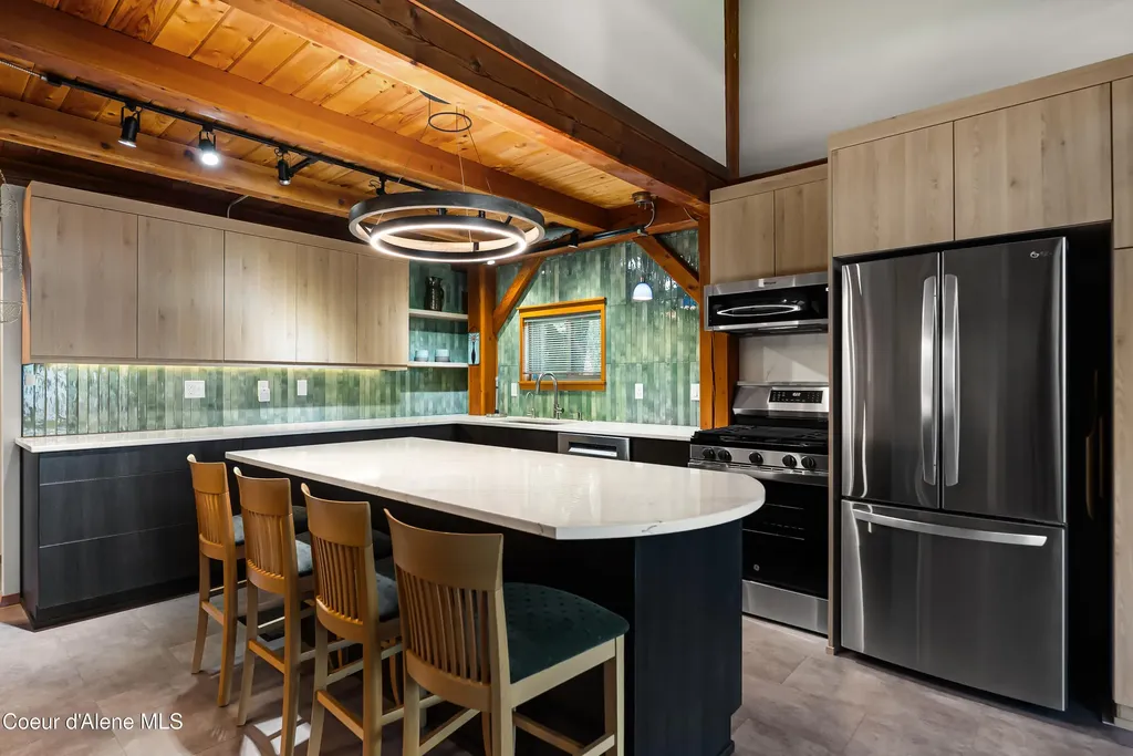 239 Pierce Lane Sagle ID 83860