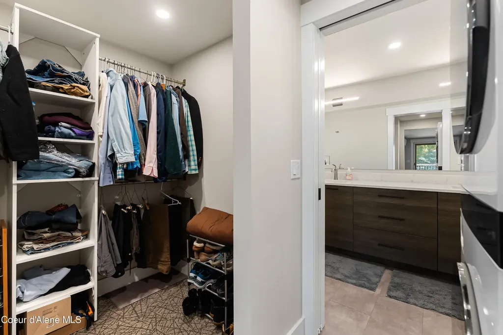 239 Pierce Lane Sagle ID 83860