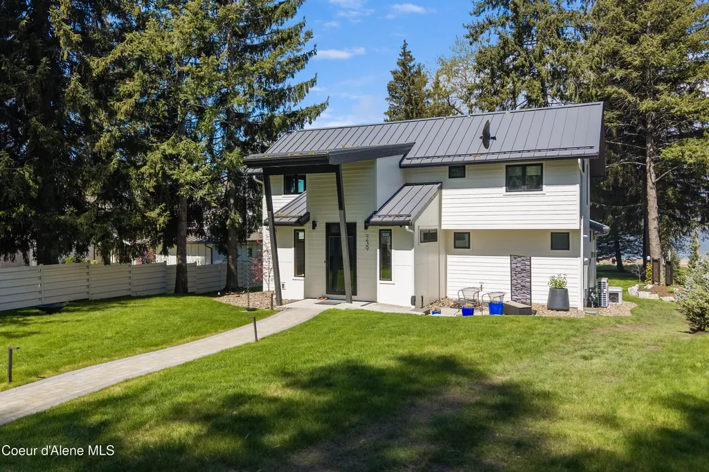239 Pierce Lane Sagle ID 83860