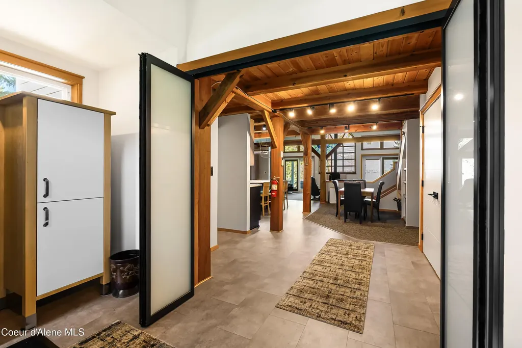 239 Pierce Lane Sagle ID 83860