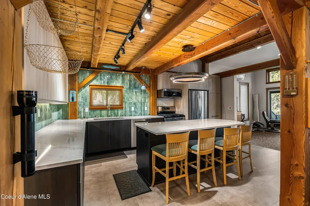 239 Pierce Lane Sagle ID 83860
