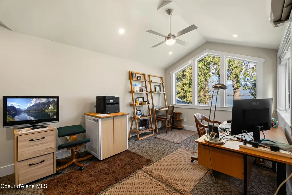 239 Pierce Lane Sagle ID 83860