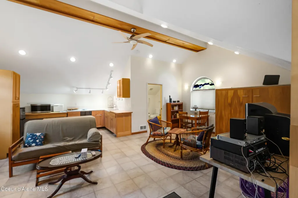 239 Pierce Lane Sagle ID 83860