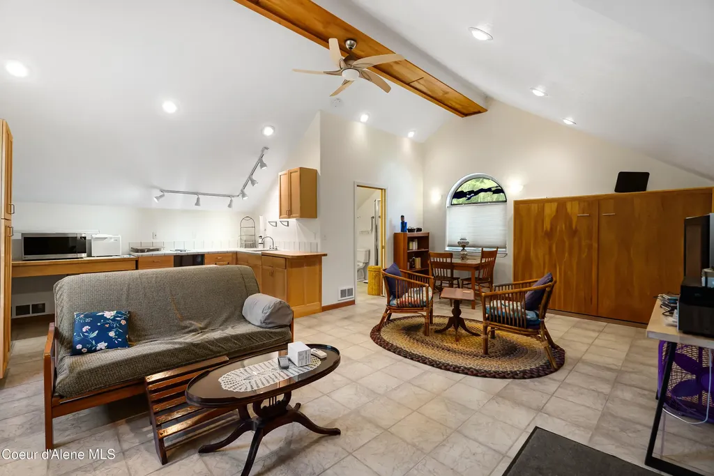 239 Pierce Lane Sagle ID 83860