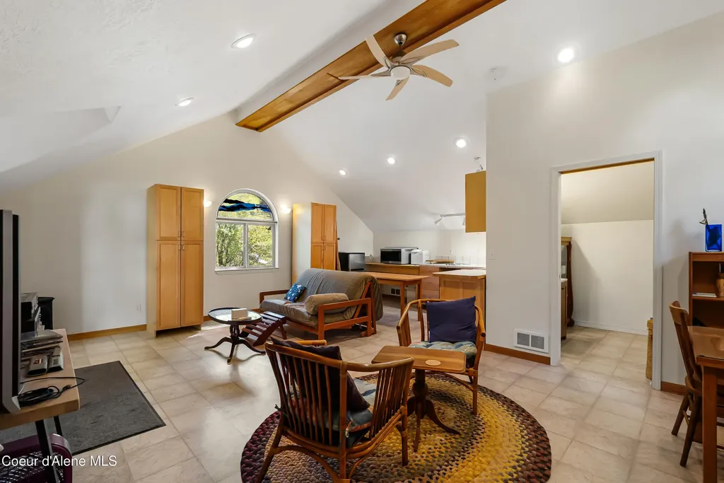 239 Pierce Lane Sagle ID 83860