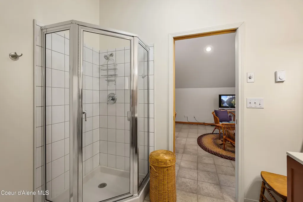 239 Pierce Lane Sagle ID 83860