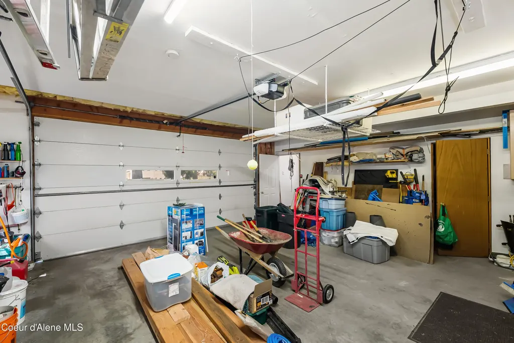 239 Pierce Lane Sagle ID 83860