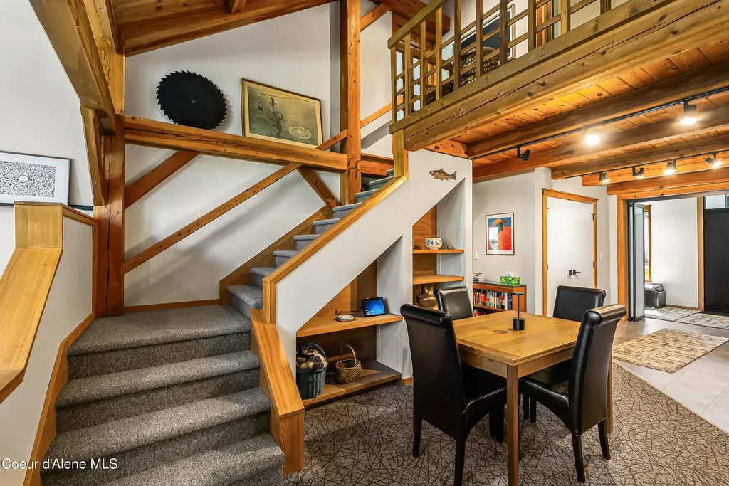 239 Pierce Lane Sagle ID 83860