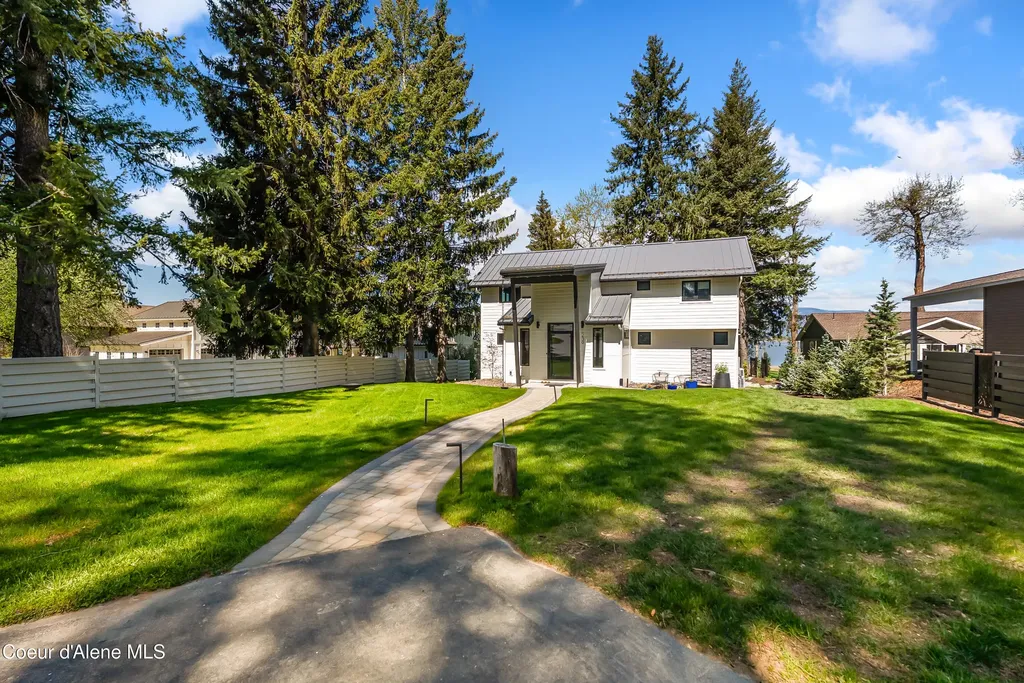 239 Pierce Lane Sagle ID 83860