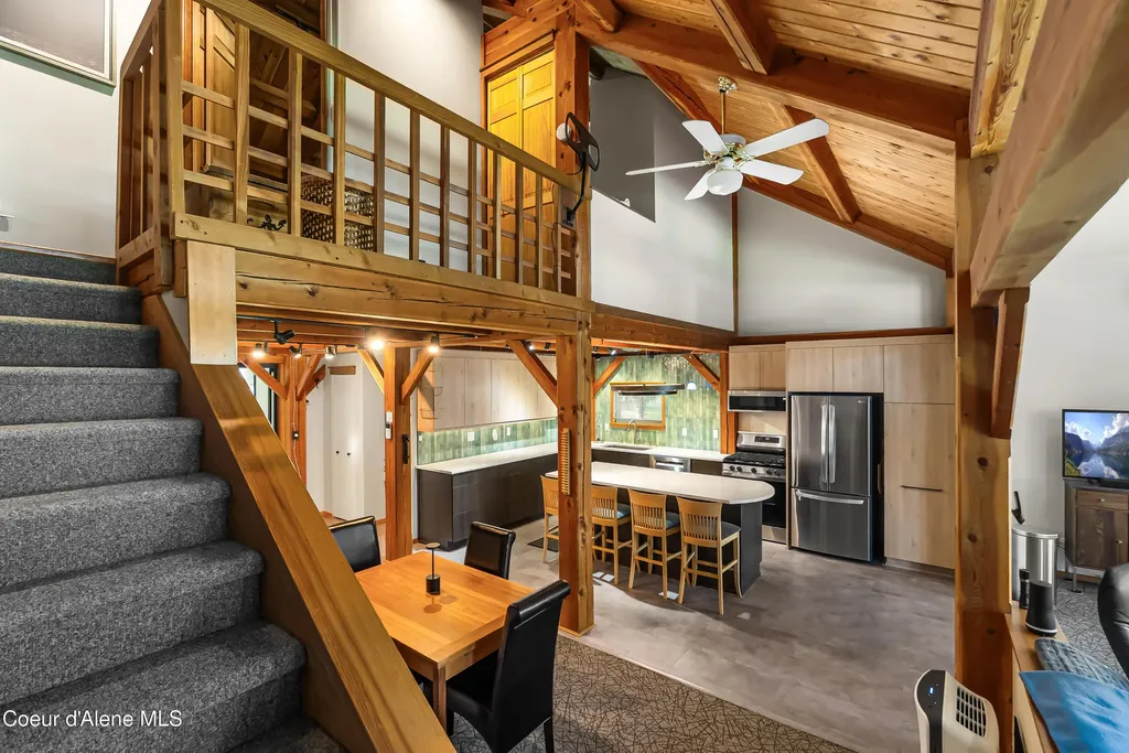 239 Pierce Lane Sagle ID 83860