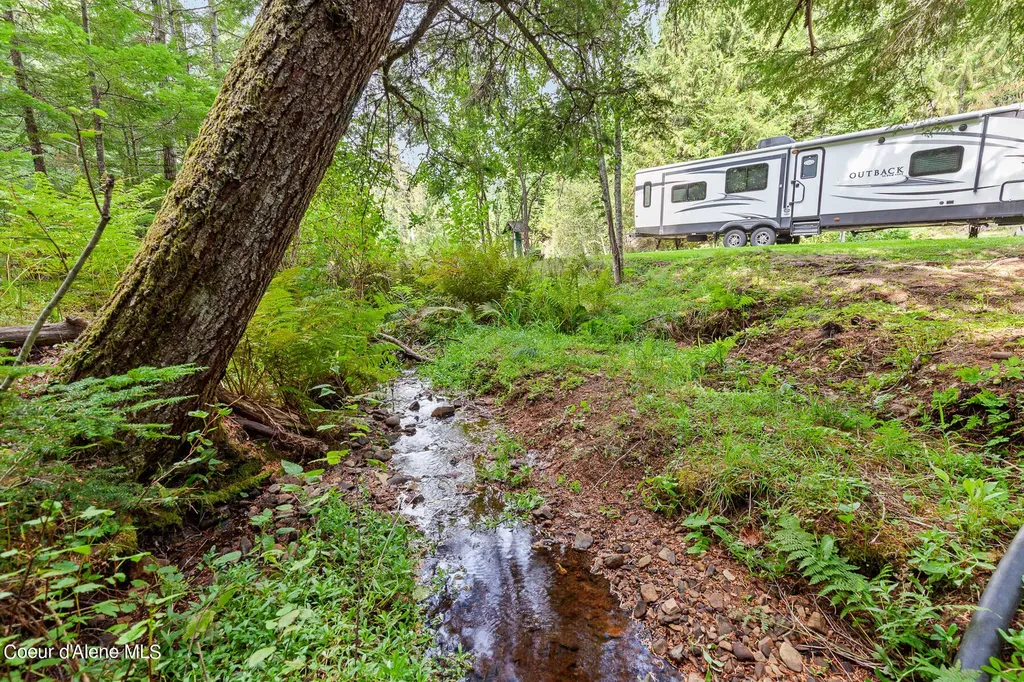 9076 Cda River Road Kingston ID 83839