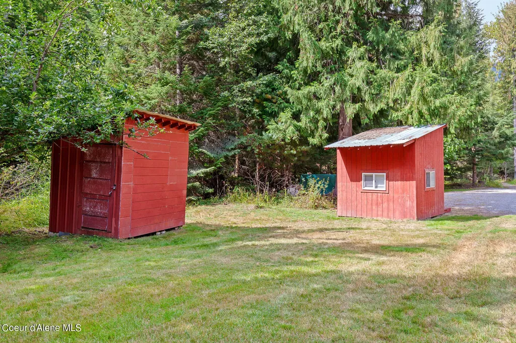 9076 Cda River Road Kingston ID 83839