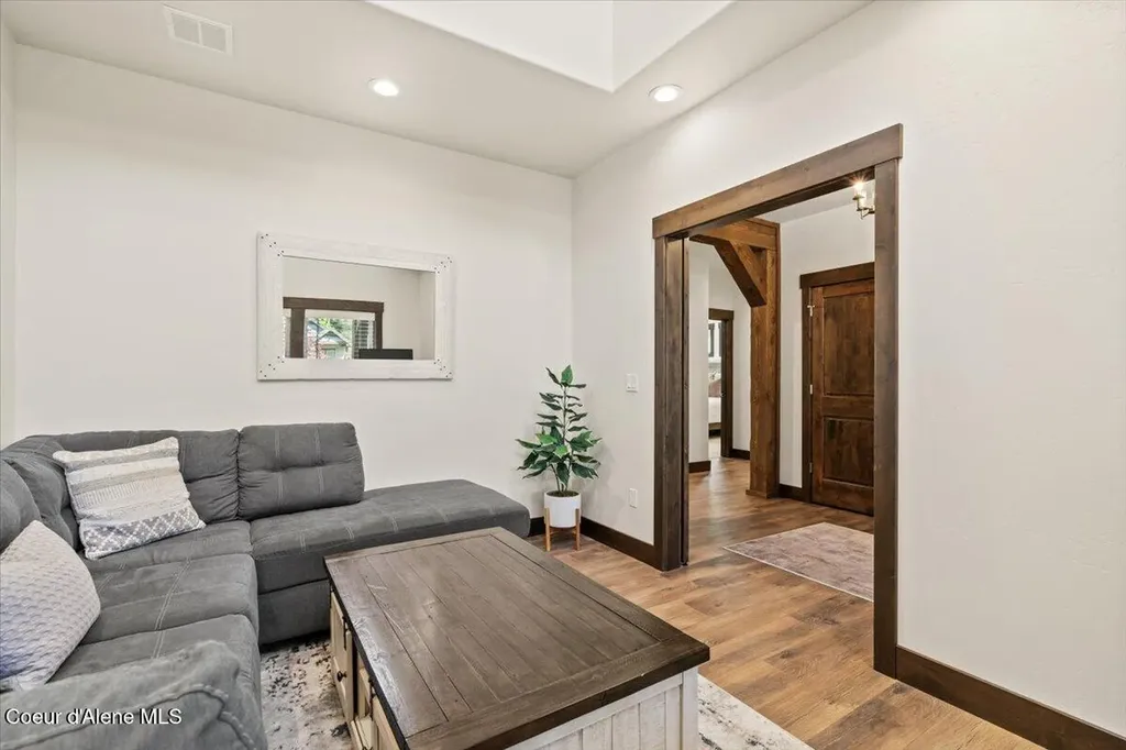 3462 E Winray Drive Hayden ID 83835