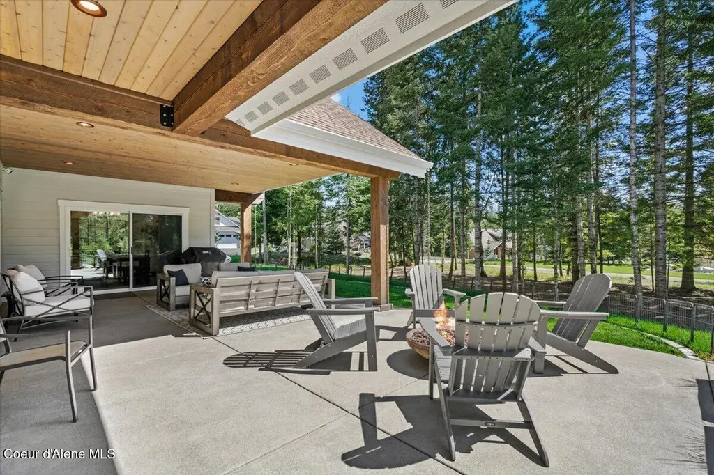3462 E Winray Drive Hayden ID 83835