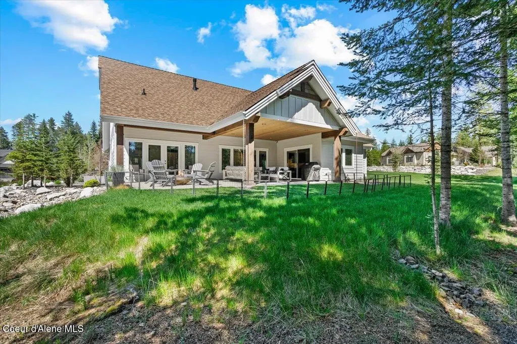 3462 E Winray Drive Hayden ID 83835
