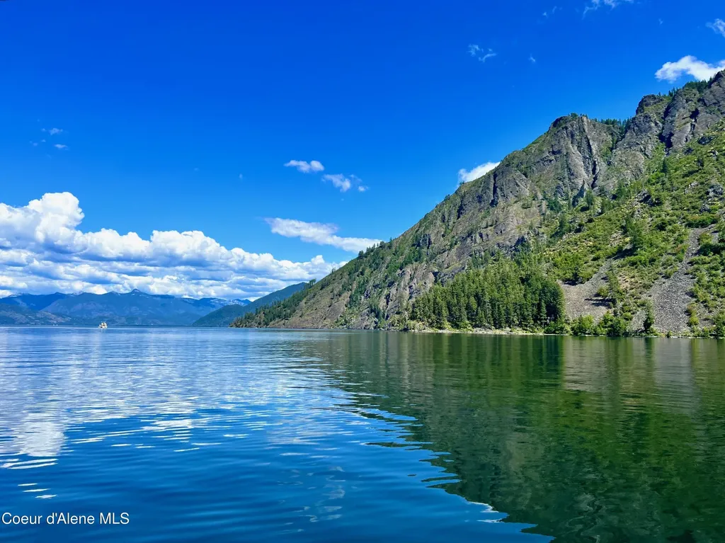 5 Crystal Springs Road Sandpoint ID 83864