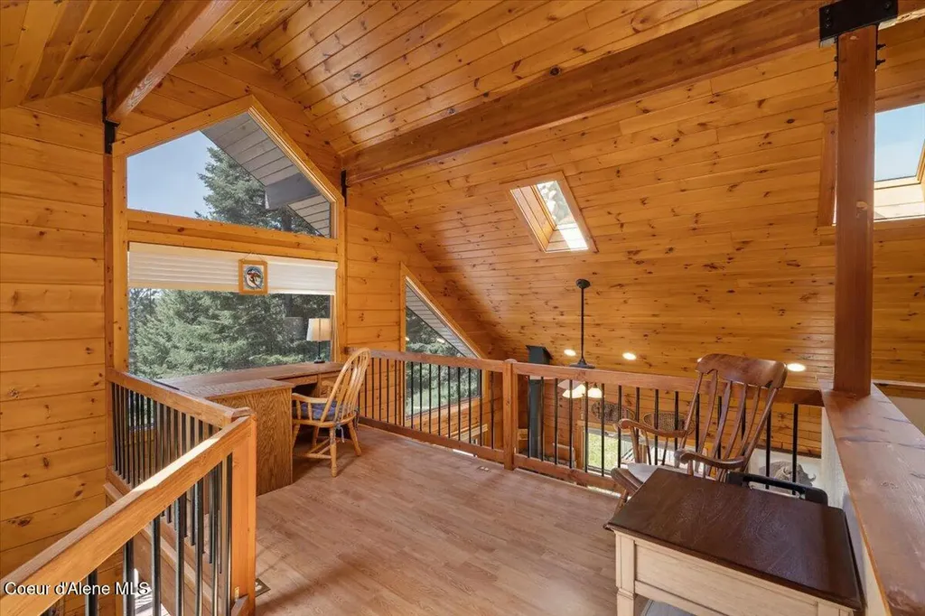 13764 S Ridgeview Drive Harrison ID 83833