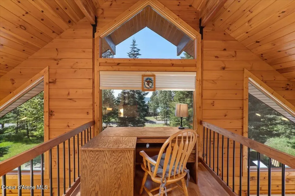 13764 S Ridgeview Drive Harrison ID 83833