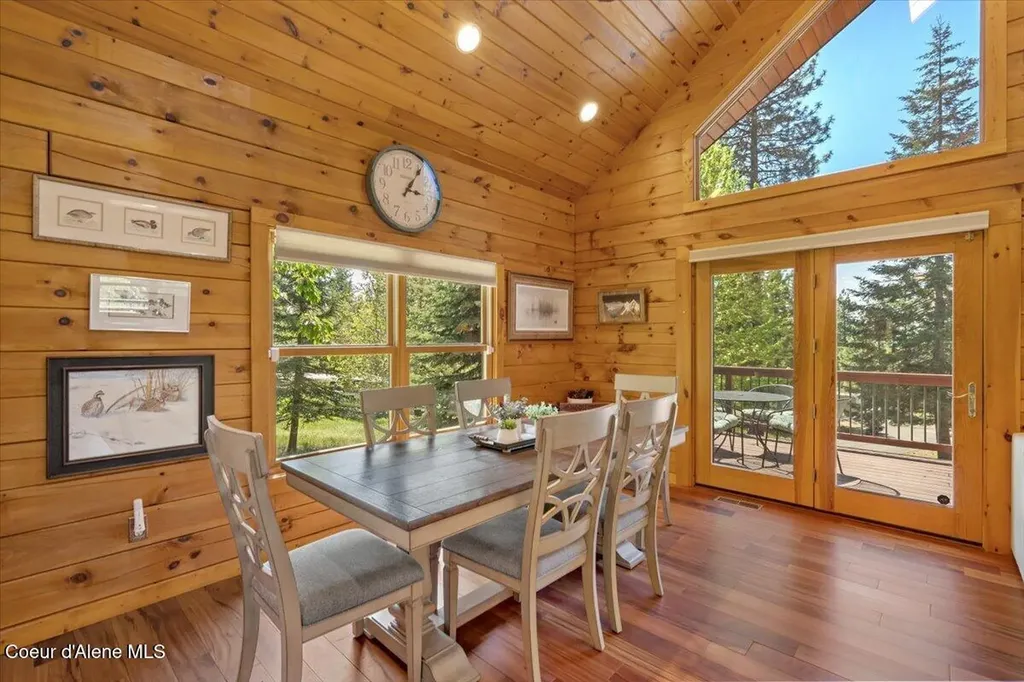 13764 S Ridgeview Drive Harrison ID 83833