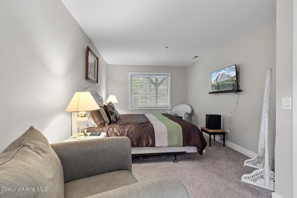 4724 S Arrow Point Drive Harrison ID 83833