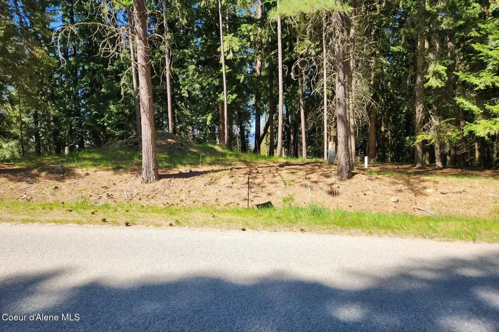 Nna E David Thompson Road Hope ID 83836