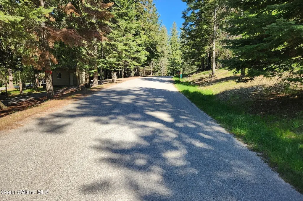 Nna E David Thompson Road Hope ID 83836