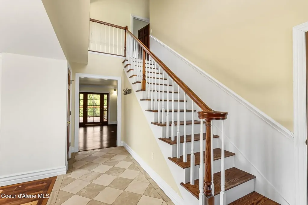 192 Bobbie Lynn Lane Sagle ID 83860