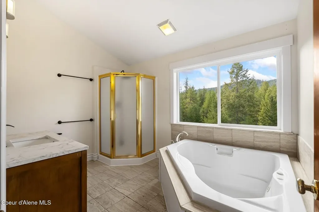 192 Bobbie Lynn Lane Sagle ID 83860